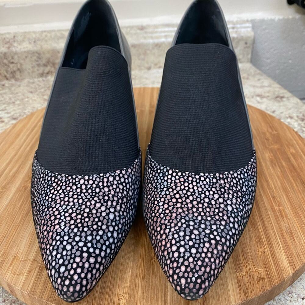 Logo Serena women’s size 10 leather slip on heeled shoes